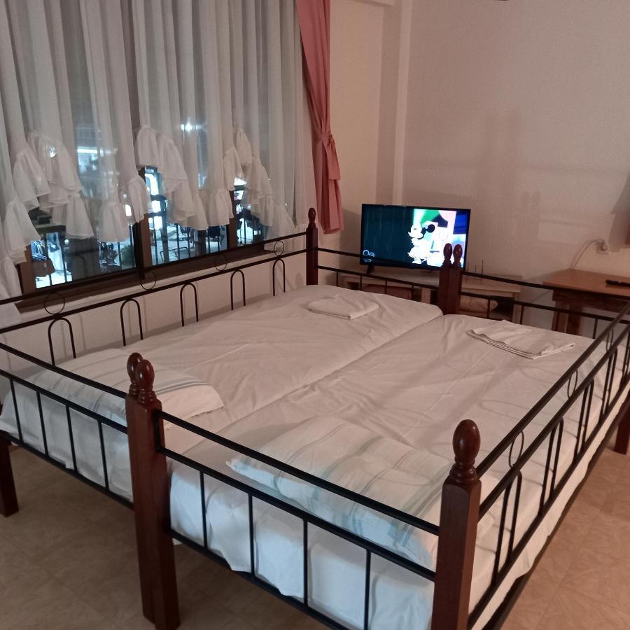 Μαρου Rooms Olympiakí Aktí Dış mekan fotoğraf