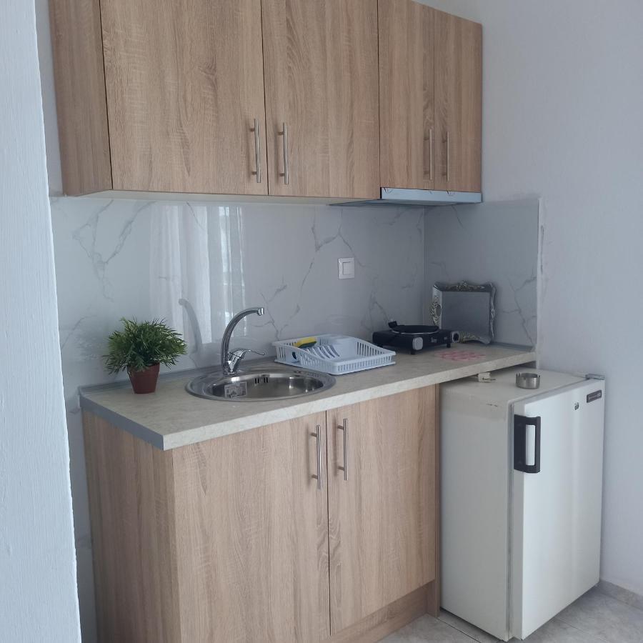Μαρου Rooms Olympiakí Aktí Dış mekan fotoğraf